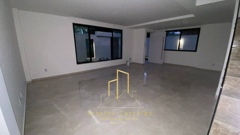 Imagem Casa com 3 Quartos à Venda, 200 m² em Costazul - Rio Das Ostras