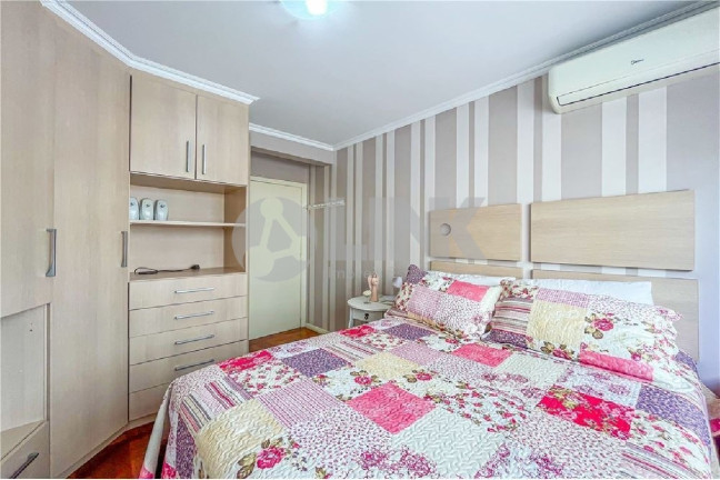 Imagem Apartamento com 1 Quarto à Venda, 56 m² em Passo Da Areia - Porto Alegre
