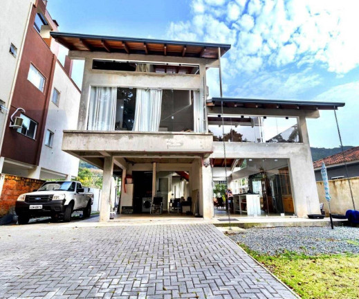 Imagem Casa com 3 Quartos à Venda, 184 m² em Bombas - Bombinhas Imagem Casa com 3 Quartos à Venda, 184 m² em Bombas - Bombinhas