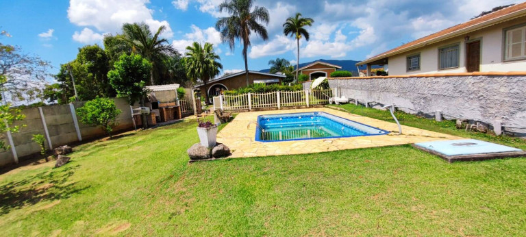 Imagem Casa com 4 Quartos à Venda, 970 m² em Jardim Centenário - Atibaia Imagem Casa com 4 Quartos à Venda, 970 m² em Jardim Centenário - Atibaia