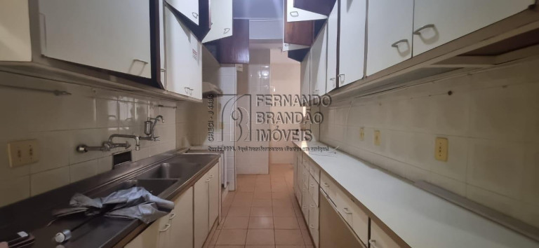 Imagem Imóvel com 3 Quartos à Venda, 118 m² em Copacabana - Rio De Janeiro Imagem Imóvel com 3 Quartos à Venda, 118 m² em Copacabana - Rio De Janeiro