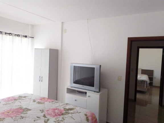 Imagem Casa com 4 Quartos à Venda, 240 m² em Balneário Piçarras Imagem Casa com 4 Quartos à Venda, 240 m² em Balneário Piçarras