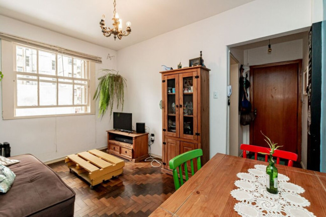 Imagem Apartamento com 1 Quarto à Venda, 42 m² em Centro Histórico - Porto Alegre Imagem Apartamento com 1 Quarto à Venda, 42 m² em Centro Histórico - Porto Alegre