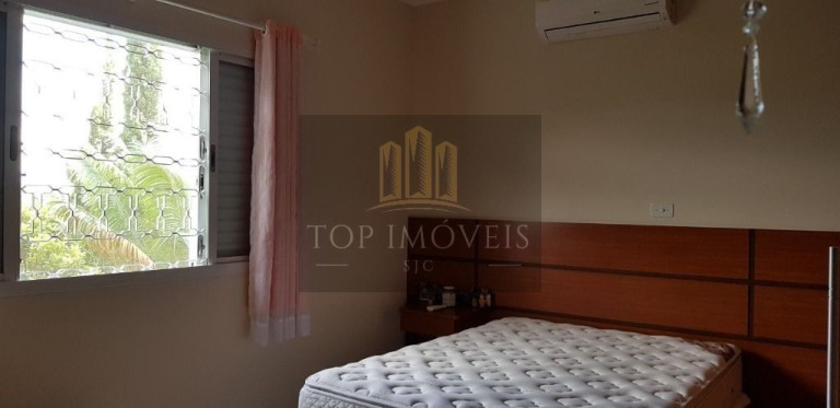 Imagem Casa com 3 Quartos à Venda, 1.512 m² em Terras De Santa Helena - Jacareí Imagem Casa com 3 Quartos à Venda, 1.512 m² em Terras De Santa Helena - Jacareí