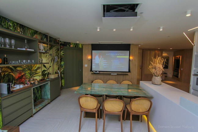 Imagem Apartamento com 4 Quartos à Venda, 300 m² em Não Informado - Não Informado