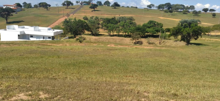 Imagem Terreno à Venda, 450 m² em Paranapanema - Paranapanema
