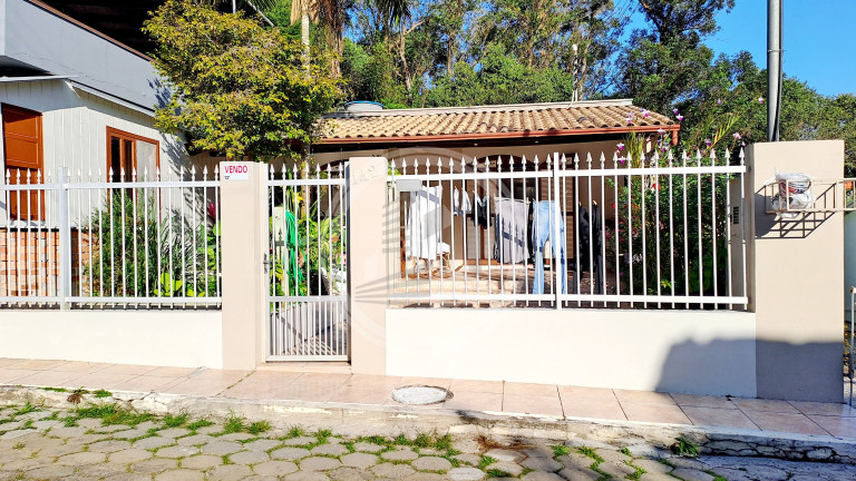 Imagem Casa com 3 Quartos à Venda, 80 m² em Fazenda - Itajaí Imagem Casa com 3 Quartos à Venda, 80 m² em Fazenda - Itajaí