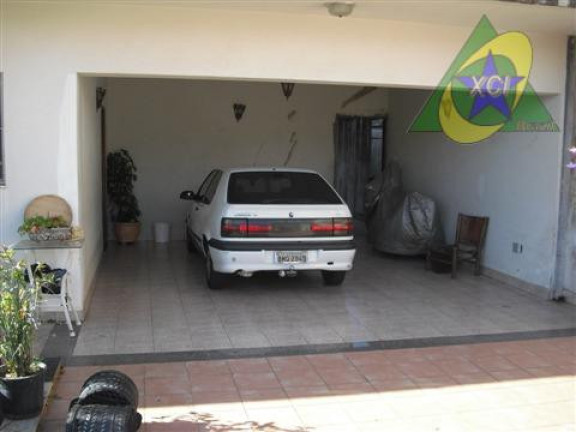 Imagem Casa com 2 Quartos à Venda, 400 m² em Jardim Nova Europa - Campinas Imagem Casa com 2 Quartos à Venda, 400 m² em Jardim Nova Europa - Campinas