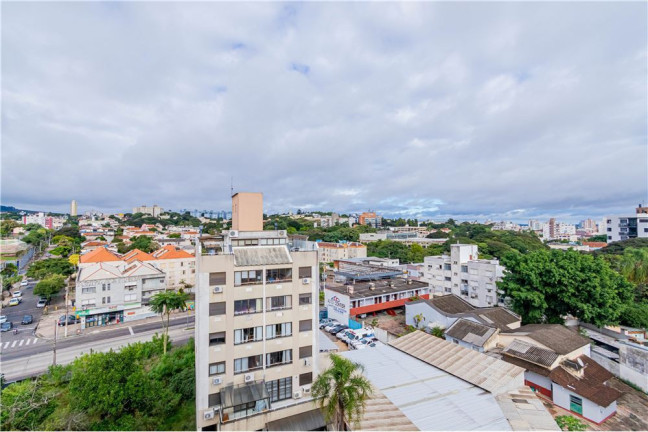 Imagem Imóvel com 2 Quartos à Venda, em Santana - Porto Alegre Imagem Imóvel com 2 Quartos à Venda, em Santana - Porto Alegre