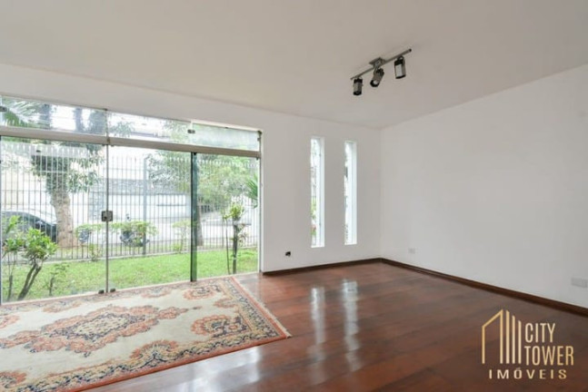 Casa com 4 Quartos à Venda, 331 m² em Planalto Paulista - São Paulo