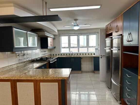 Imagem Casa com 4 Quartos à Venda, 700 m² em Jurerê Internacional - Florianópolis Imagem Casa com 4 Quartos à Venda, 700 m² em Jurerê Internacional - Florianópolis