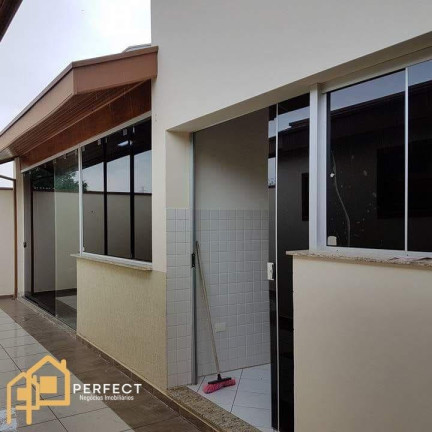 Imagem Casa com 4 Quartos para Alugar, 200 m² em Independência - Taubaté Imagem Casa com 4 Quartos para Alugar, 200 m² em Independência - Taubaté