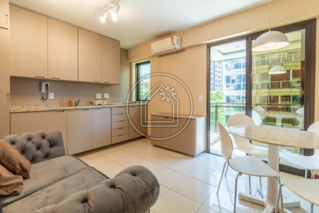 Imagem Apartamento com 1 Quarto à Venda, 40 m² em Leblon - Rio De Janeiro