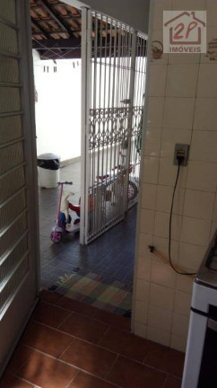Imagem Casa com 4 Quartos à Venda, 180 m² em Bosque Dos Eucaliptos - São José Dos Campos Imagem Casa com 4 Quartos à Venda, 180 m² em Bosque Dos Eucaliptos - São José Dos Campos