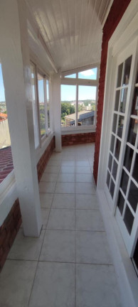 Imagem Casa com 3 Quartos à Venda, 310 m² em Vila Nova - Porto Alegre Imagem Casa com 3 Quartos à Venda, 310 m² em Vila Nova - Porto Alegre