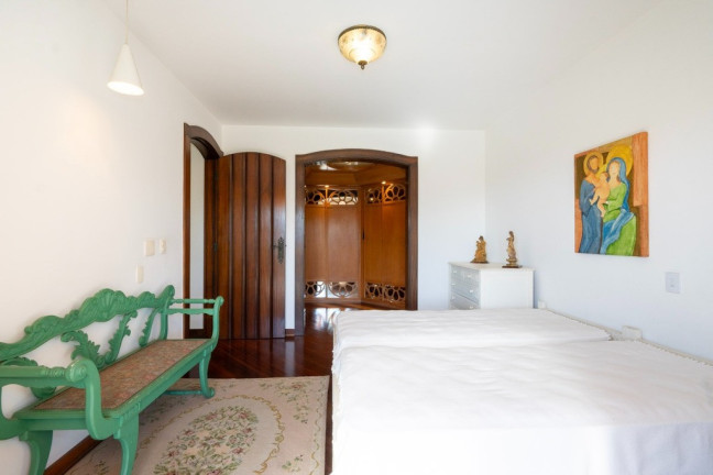 Imagem Casa com 6 Quartos à Venda, 1.224 m² em Condomínio Iolanda - Taboão Da Serra