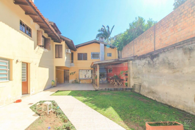 Imagem Imóvel com 5 Quartos à Venda, em Ipanema - Porto Alegre Imagem Imóvel com 5 Quartos à Venda, em Ipanema - Porto Alegre