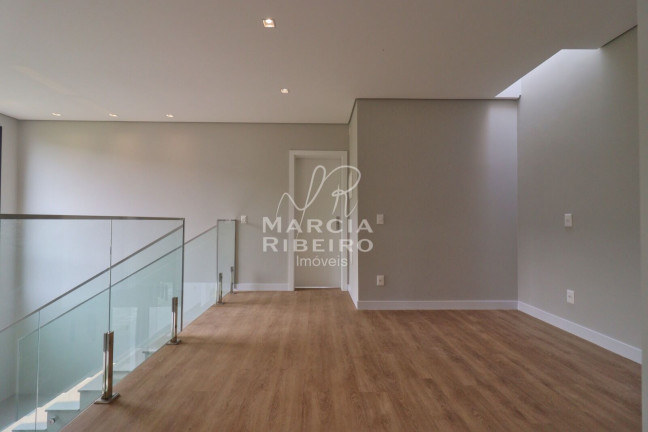 Imagem Casa com 3 Quartos à Venda, 237 m² em Lagoa Da Conceição - Florianópolis Imagem Casa com 3 Quartos à Venda, 237 m² em Lagoa Da Conceição - Florianópolis
