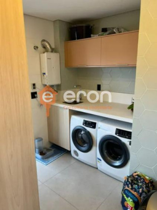 Imagem Apartamento com 3 Quartos à Venda, 200 m²