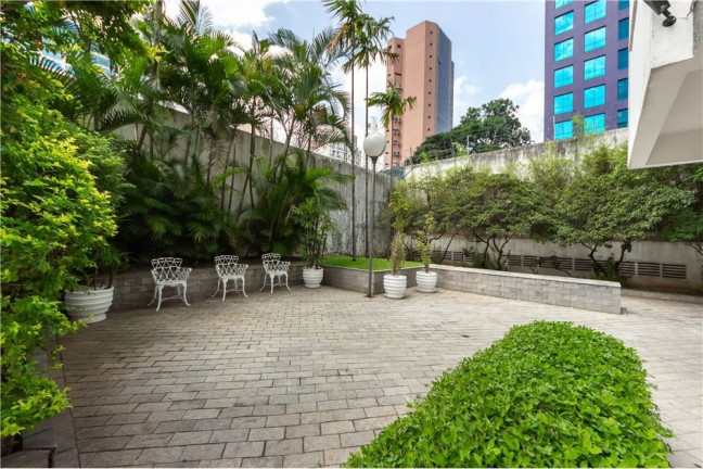 Imagem Apartamento com 1 Quarto à Venda, 46 m² em Moema - São Paulo
