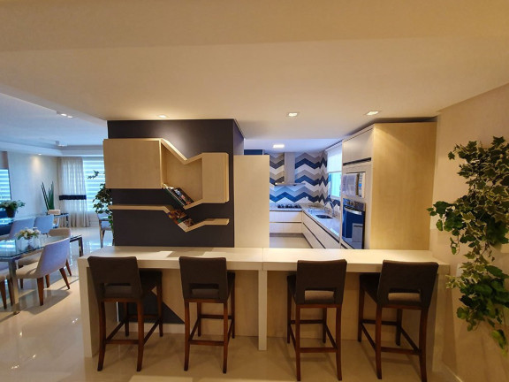 Imagem Apartamento com 3 Quartos à Venda, 133 m² em Centro - Balneário Camboriú Imagem Apartamento com 3 Quartos à Venda, 133 m² em Centro - Balneário Camboriú