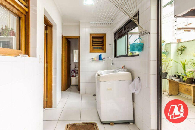Imagem Apartamento com 3 Quartos à Venda, 201 m² em Vila Ipiranga - Porto Alegre Imagem Apartamento com 3 Quartos à Venda, 201 m² em Vila Ipiranga - Porto Alegre