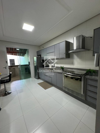 Imagem Casa com 3 Quartos à Venda, 300 m² em Boa Vista - Vitória Da Conquista Imagem Casa com 3 Quartos à Venda, 300 m² em Boa Vista - Vitória Da Conquista