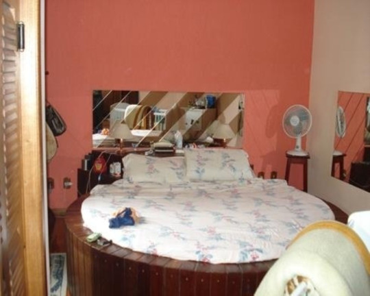 Imagem Casa com 4 Quartos à Venda, 305 m² em Jardim Planalto - Porto Alegre Imagem Casa com 4 Quartos à Venda, 305 m² em Jardim Planalto - Porto Alegre