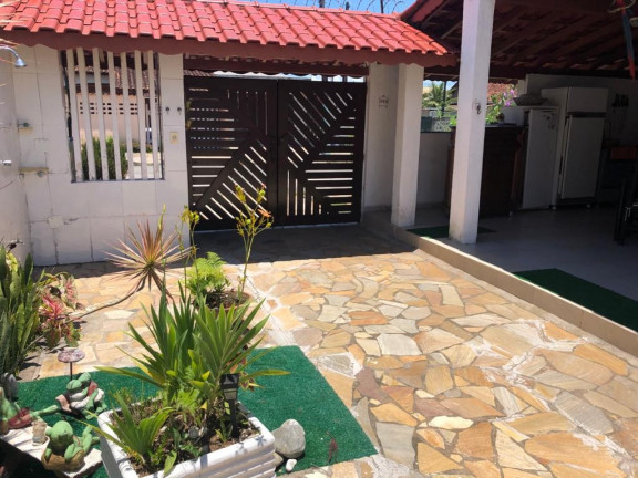 Imóvel com 3 Quartos à Venda,  em Tipy - Itanhaém