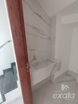 Imagem Sobrado com 3 Quartos à Venda, 132 m² em Colina De Laranjeiras - Serra Imagem Sobrado com 3 Quartos à Venda, 132 m² em Colina De Laranjeiras - Serra