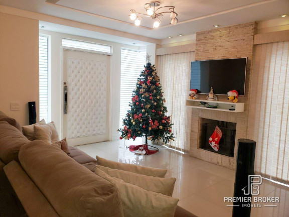 Imagem Casa com 4 Quartos à Venda, 225 m² em Quebra Frascos - Teresópolis Imagem Casa com 4 Quartos à Venda, 225 m² em Quebra Frascos - Teresópolis