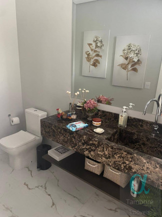 Imagem Casa com 4 Quartos à Venda, 330 m² em Alphaville - Santana De Parnaíba Imagem Casa com 4 Quartos à Venda, 330 m² em Alphaville - Santana De Parnaíba