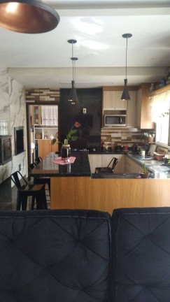 Imagem Sobrado com 4 Quartos à Venda, 235 m² em Portão - Curitiba Imagem Sobrado com 4 Quartos à Venda, 235 m² em Portão - Curitiba