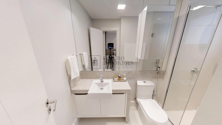 Imagem Apartamento com 5 Quartos à Venda, 237 m² em Centro - Balneário Camboriú Imagem Apartamento com 5 Quartos à Venda, 237 m² em Centro - Balneário Camboriú