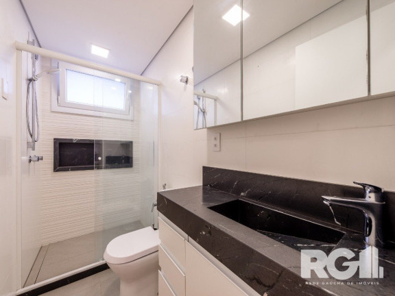 Imagem Casa com 3 Quartos à Venda, 400 m² em Três Figueiras - Porto Alegre Imagem Casa com 3 Quartos à Venda, 400 m² em Três Figueiras - Porto Alegre