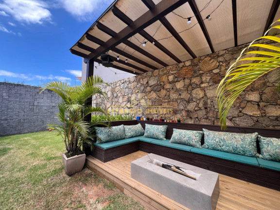 Imagem Casa com 3 Quartos à Venda, 248 m² em Pedra Branca - Palhoça Imagem Casa com 3 Quartos à Venda, 248 m² em Pedra Branca - Palhoça
