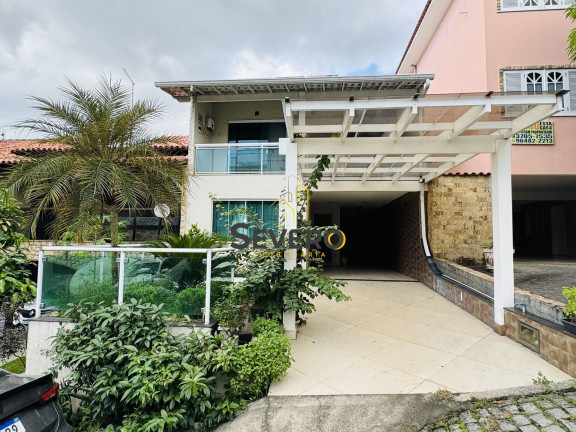 Casa com 3 Quartos à Venda, 180 m² em Centro - São Gonçalo