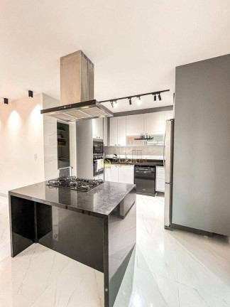 Imagem Sobrado com 4 Quartos à Venda, 340 m² em Massaguaçu - Caraguatatuba