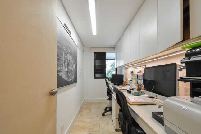 Imagem Apartamento com 4 Quartos à Venda, 172 m² em Moema - São Paulo Imagem Apartamento com 4 Quartos à Venda, 172 m² em Moema - São Paulo