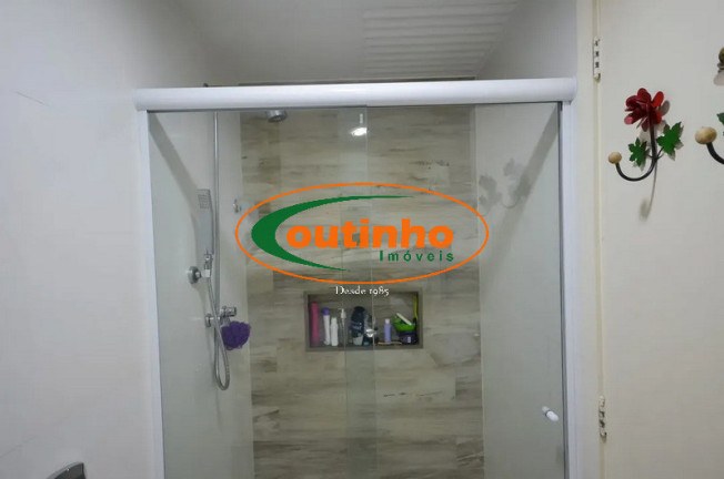 Imagem Apartamento com 4 Quartos à Venda, 138 m² em Maracanã - Rio De Janeiro Imagem Apartamento com 4 Quartos à Venda, 138 m² em Maracanã - Rio De Janeiro