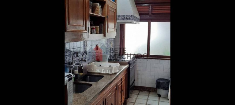 Imagem Casa com 5 Quartos à Venda, 212 m² em Alto - Teresópolis Imagem Casa com 5 Quartos à Venda, 212 m² em Alto - Teresópolis