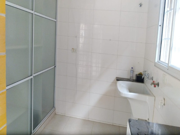 Imagem Casa com 3 Quartos para Alugar, 250 m² em Jardim Das Laranjeiras - São Paulo