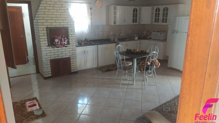 Imagem Casa com 4 Quartos à Venda, 172 m² em Campeche - Florianópolis Imagem Casa com 4 Quartos à Venda, 172 m² em Campeche - Florianópolis
