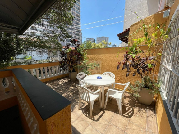 Imagem Casa com 3 Quartos à Venda, 180 m²