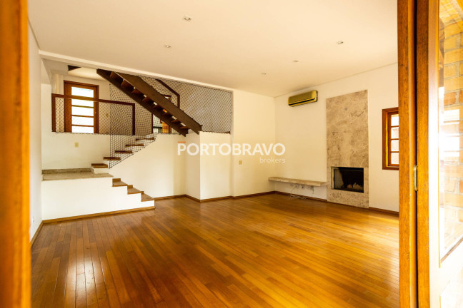 Imagem Casa com 4 Quartos à Venda, 350 m² em Granja Viana - Carapicuíba Imagem Casa com 4 Quartos à Venda, 350 m² em Granja Viana - Carapicuíba