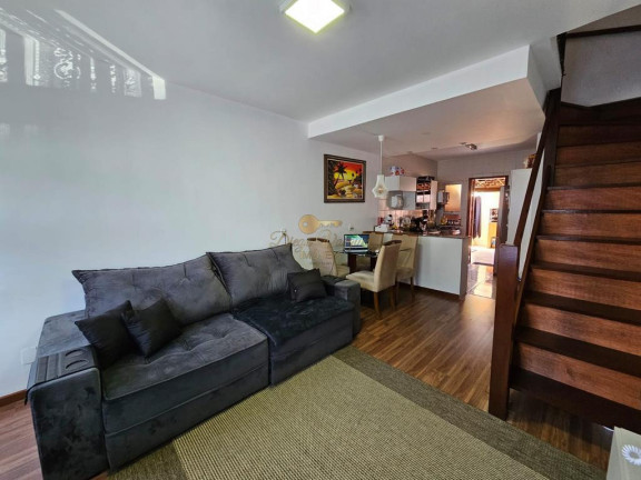 Imagem Casa com 2 Quartos à Venda, 58 m² em Parque Do Imbui - Teresópolis