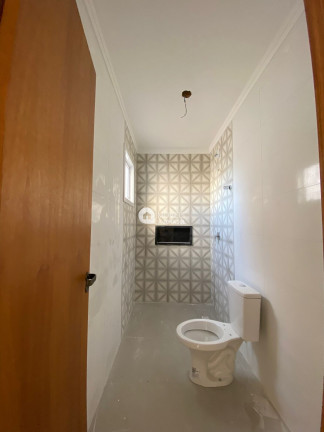 Imagem Casa com 3 Quartos à Venda, 85 m²