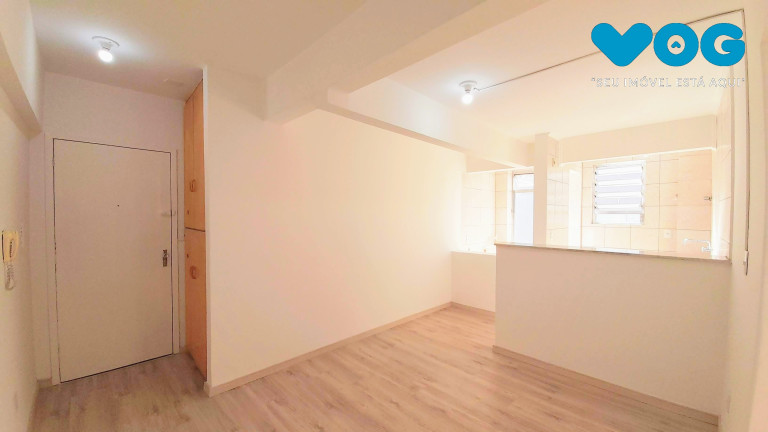 Imagem Imóvel com 1 Quarto à Venda, 41 m² em Centro Histórico - Porto Alegre Imagem Imóvel com 1 Quarto à Venda, 41 m² em Centro Histórico - Porto Alegre