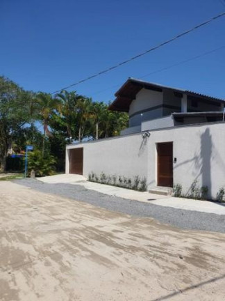 Imagem Casa com 5 Quartos à Venda, 240 m² em Indaiá - Bertioga Imagem Casa com 5 Quartos à Venda, 240 m² em Indaiá - Bertioga