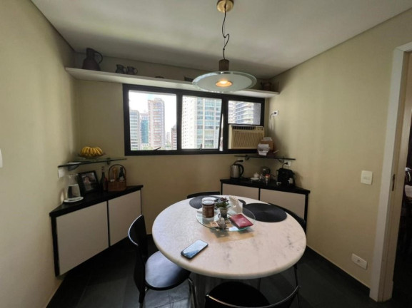 Imagem Apartamento com 3 Quartos à Venda, 220 m² em Itaim Bibi - São Paulo Imagem Apartamento com 3 Quartos à Venda, 220 m² em Itaim Bibi - São Paulo